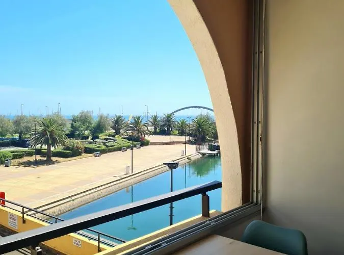 Magnifique A Deux Pas De La Parking